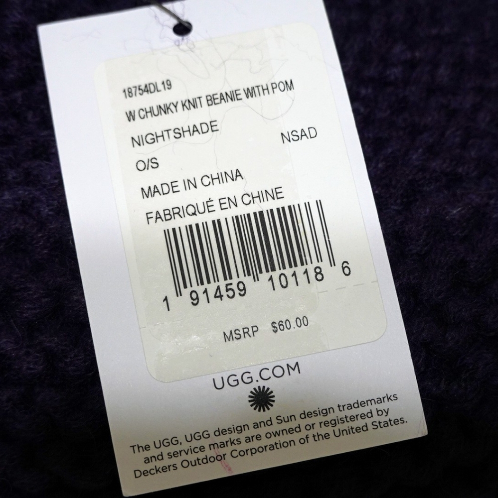 UGG CHUNKY KNIT BEANIE WITH POM - Picture 3 of 3